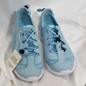 NWT Pandere Light Blue Barista Sports Sneakers Leather Upper Women's Size 10